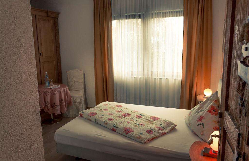 Hotel Adler Aichelberg (Goppingen) Quarto foto