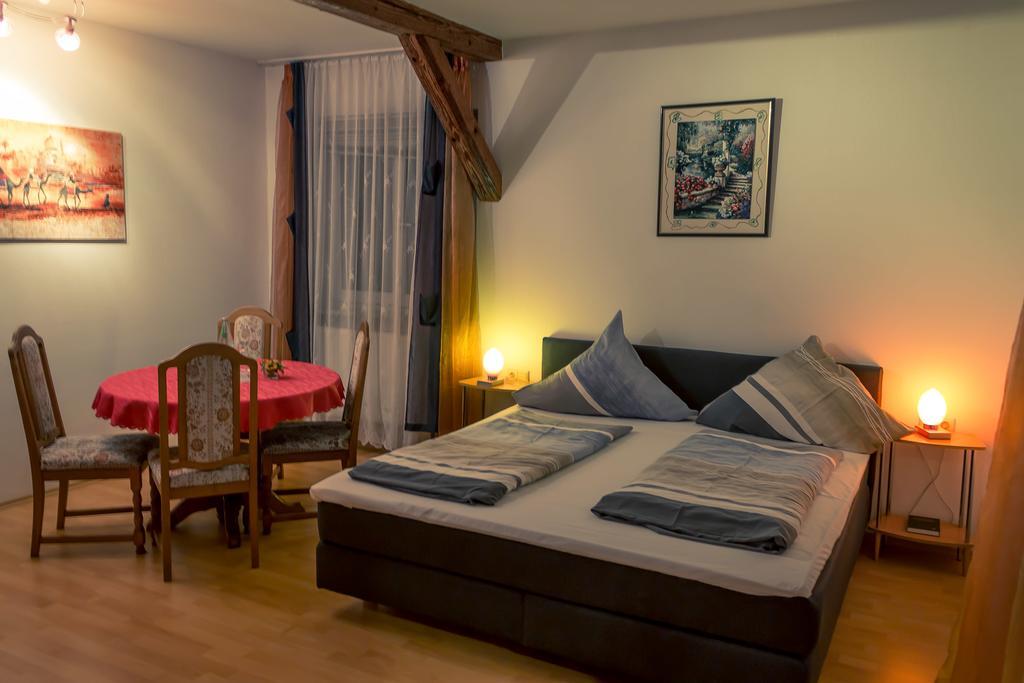 Hotel Adler Aichelberg (Goppingen) Quarto foto